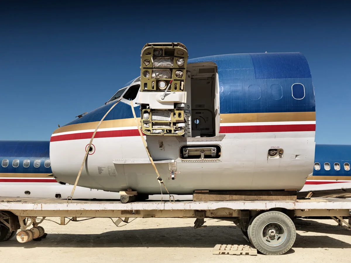 Decommissioned aircraft, Mojave Desert, fine art photography Scanderbeg Sauer – DECOMMISSIONED RNO-LAS