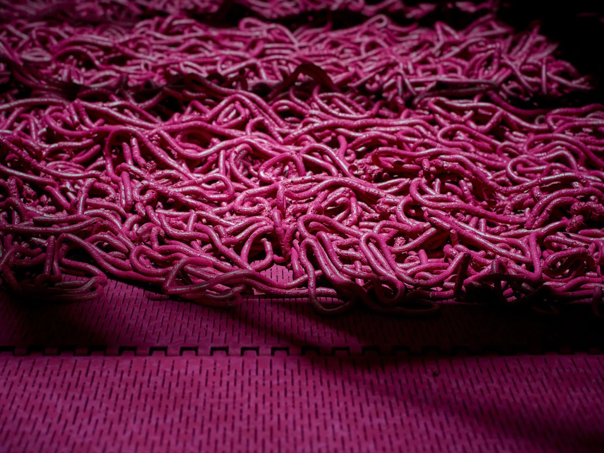 Magenta-Pigment, Rohmaterial, Clariant, Industriepark Höchst, Deutschland, Industriefotografie von Scanderbeg Sauer