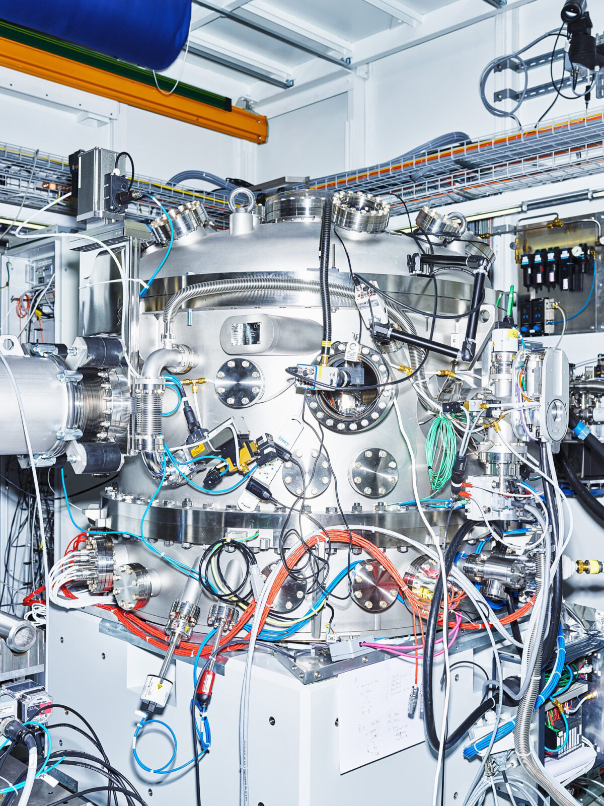 Experimental vacuum apparatus, Paul Scherrer Institute, Villigen, Switzerland, research photography by Scanderbeg Sauer