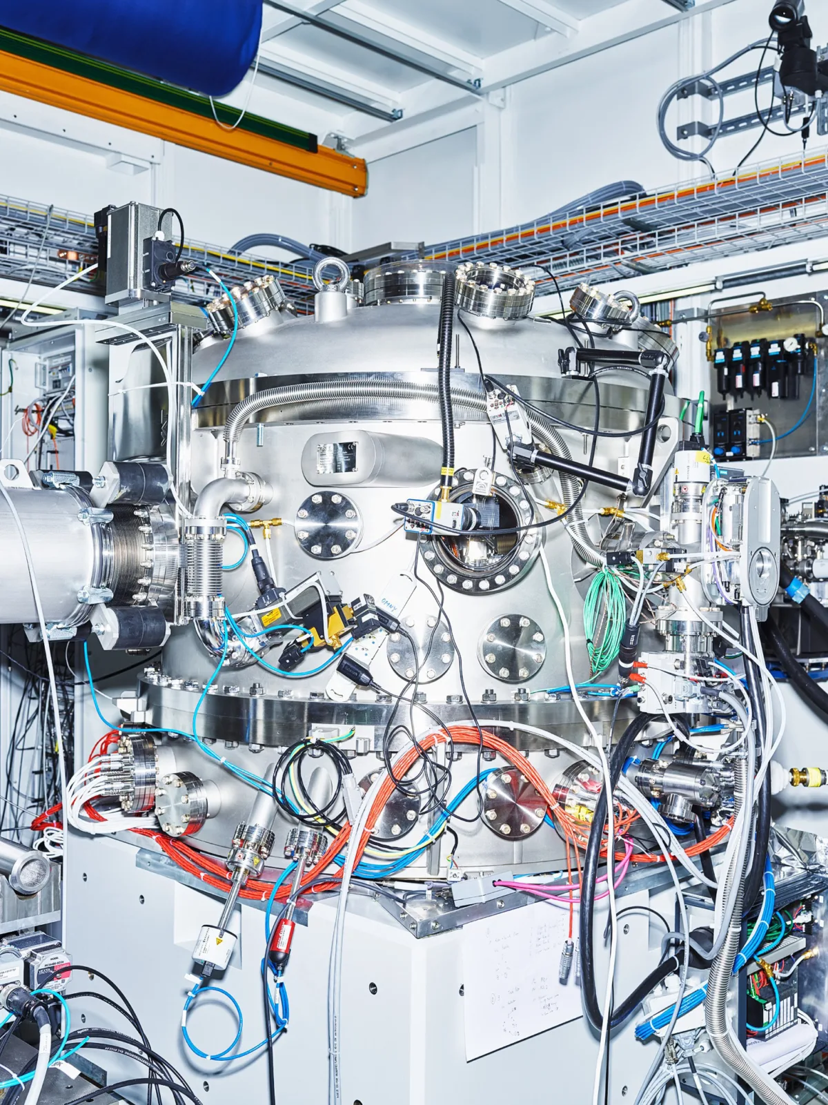 Experimental vacuum apparatus, Paul Scherrer Institute, Villigen, Switzerland, research photography by Scanderbeg Sauer