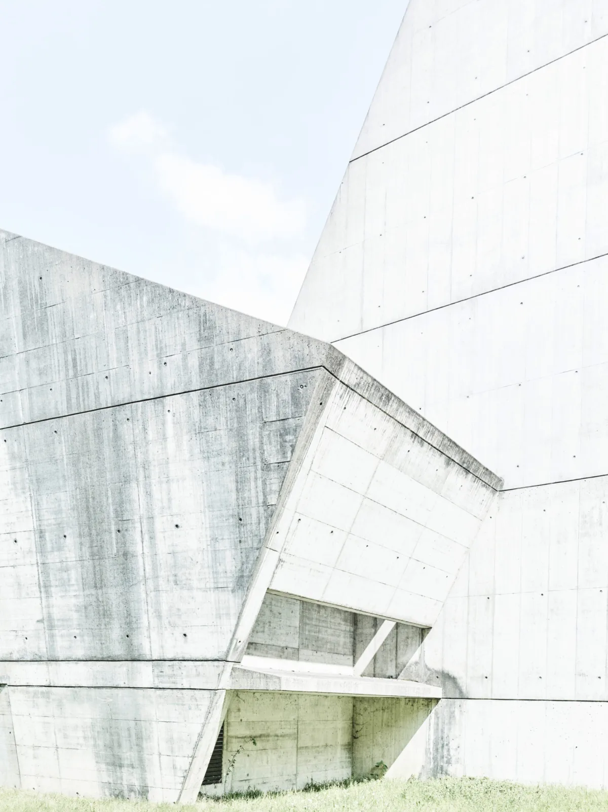 Betondetail eines Tunnelportals, Transjurane A16, Jura, Schweiz, Architekturfotografie von Scanderbeg Sauer