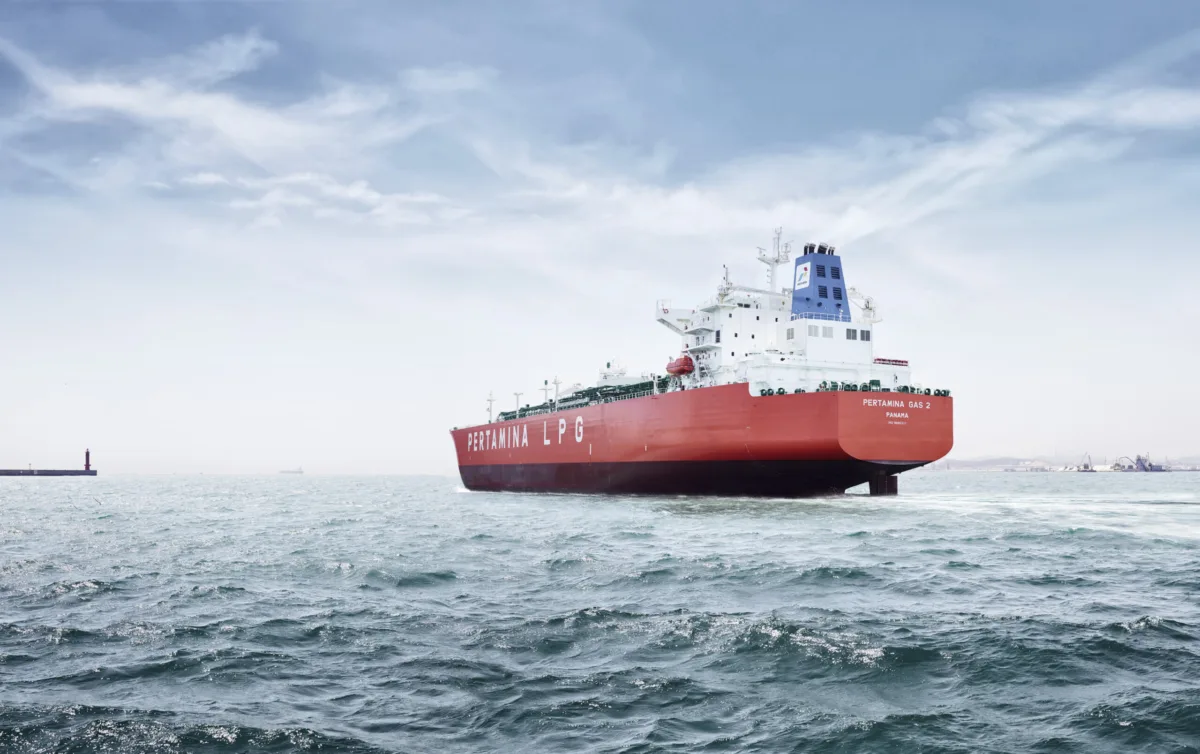LPG gas carrier vessel at sea, Burckhardt Compression, Busan, South Korea, industrial photography by Scanderbeg Sauer