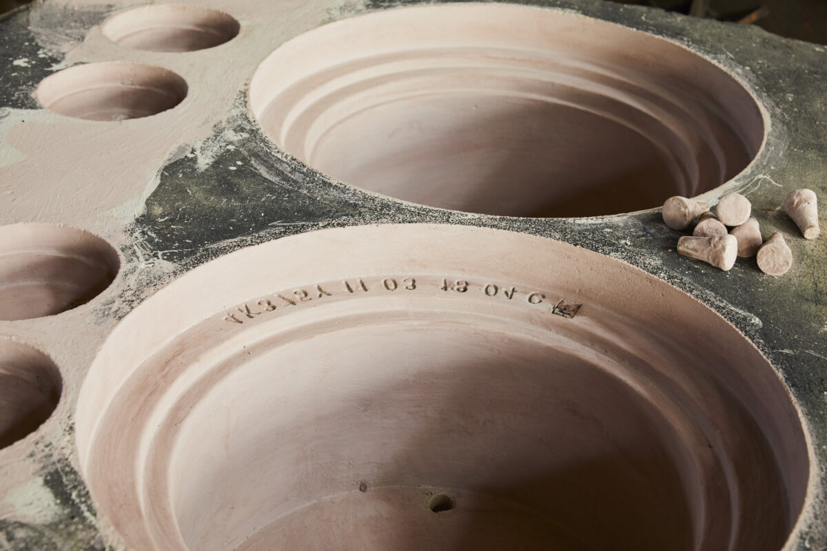 Sand casting moulds in the foundry, Shenyang Yuanda Foundry, Shenyang, China, industrial photography by Scanderbeg Sauer