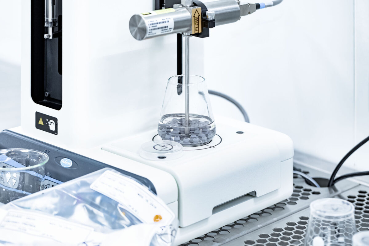 Automated vial testing instrument, Datwyler, Alken, Belgium, industrial photography by Scanderbeg Sauer