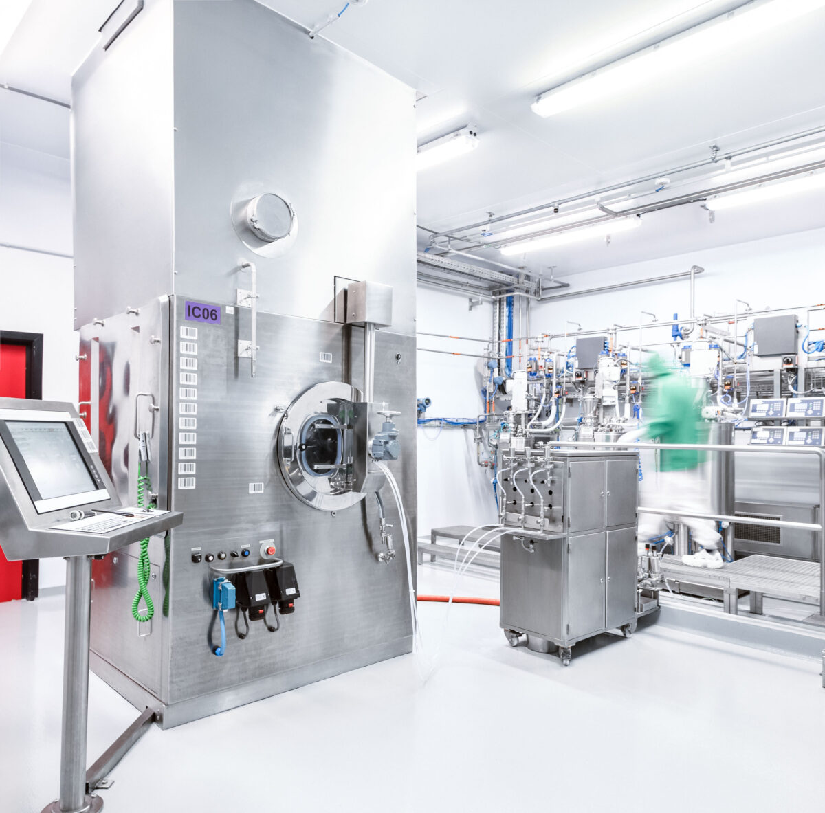 Stainless steel processing machine, Datwyler, Alken, Belgium, industrial photography by Scanderbeg Sauer
