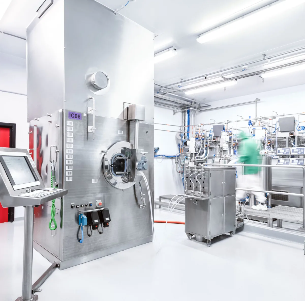Stainless steel processing machine, Datwyler, Alken, Belgium, industrial photography by Scanderbeg Sauer