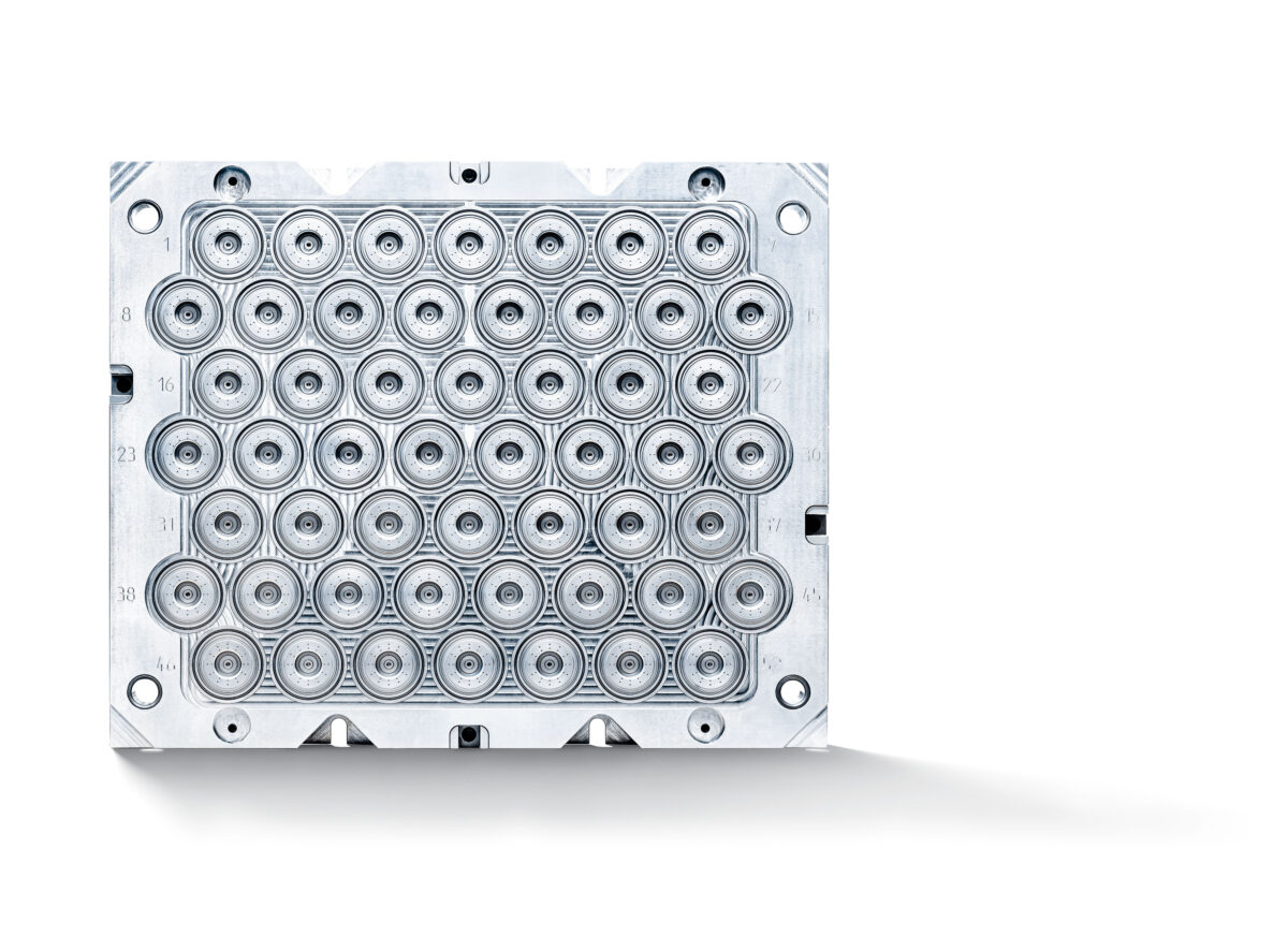 Moulding tool plate at Datwyler Sealing Solutions, Swissmem, Association of MEM Industries, Switzerland, industrial photography by Scanderbeg Sauer
