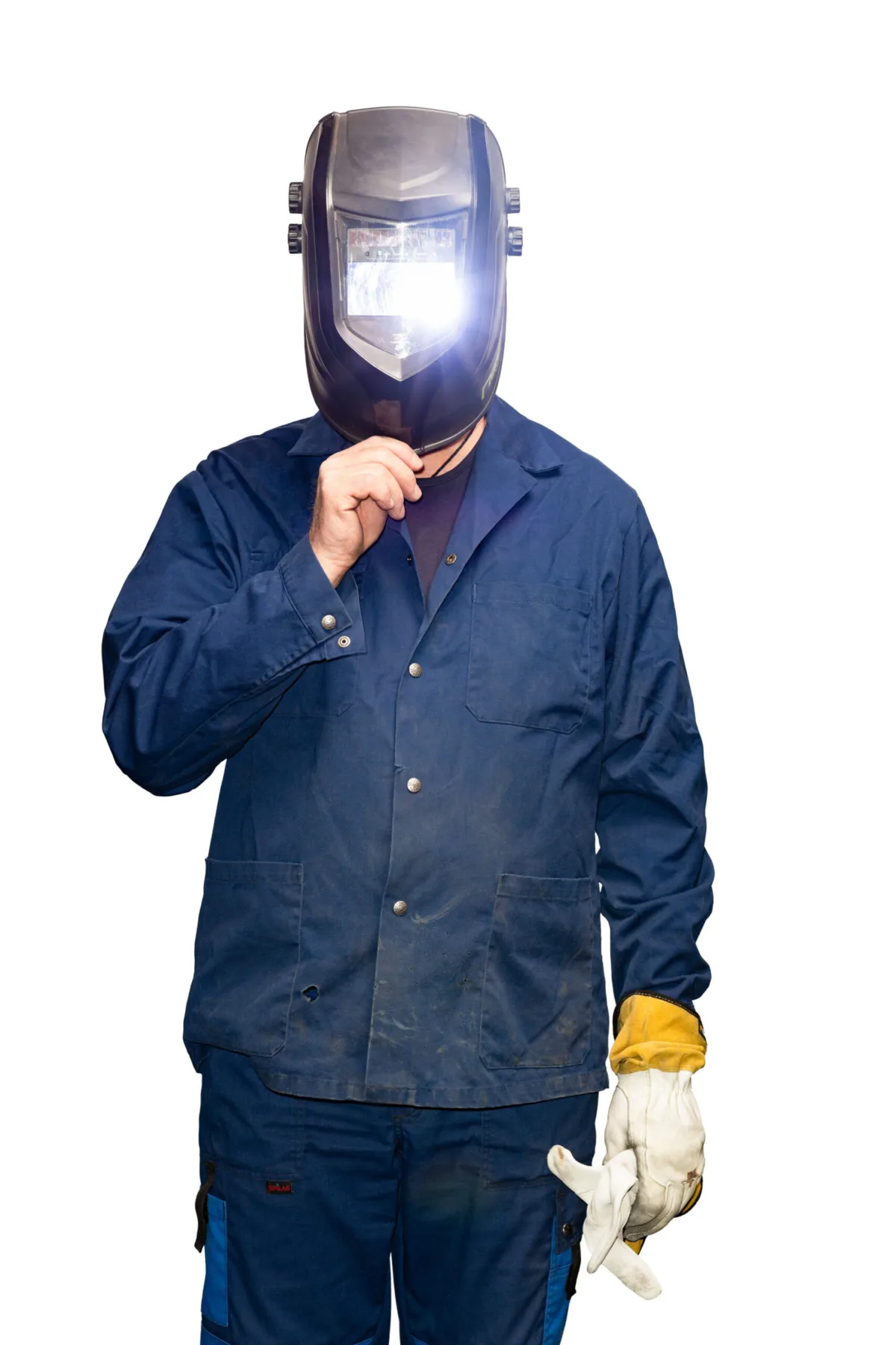 Welder at eMDe Blechfabrik, Swissmem, Association of MEM Industries, Switzerland, industrial photography by Scanderbeg Sauer