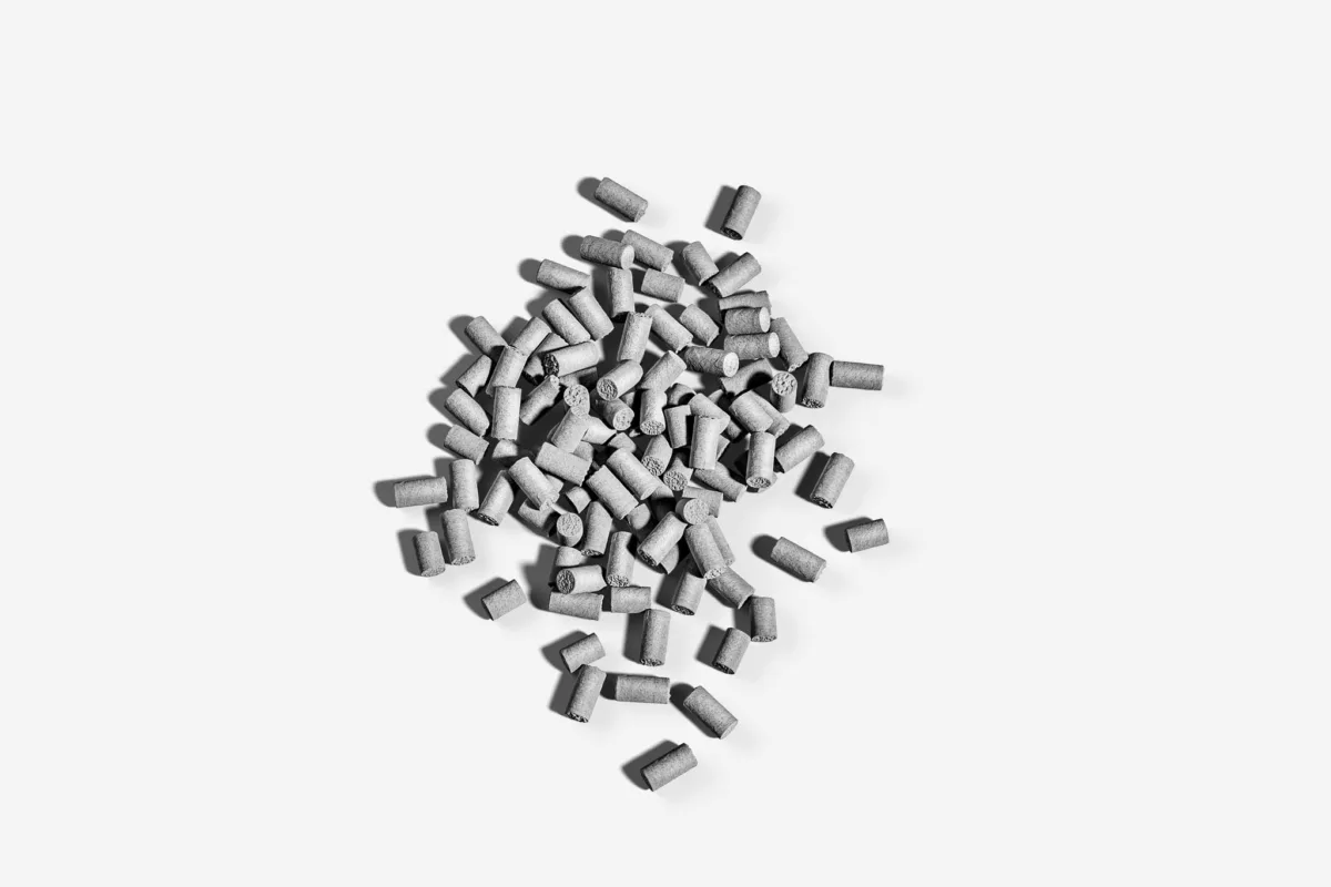 Photorealistic CGI of catalyst pellets, Clariant, Switzerland, industrial photography by Scanderbeg Sauer