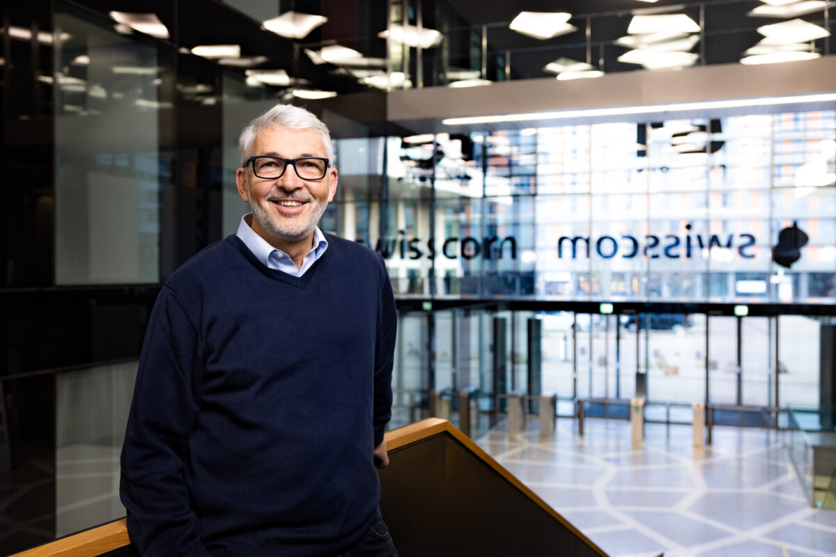 Employer Branding Fotografie ISS Schweiz, Mitarbeiter Portrait Swisscom Offices, von Scanderbeg Sauer