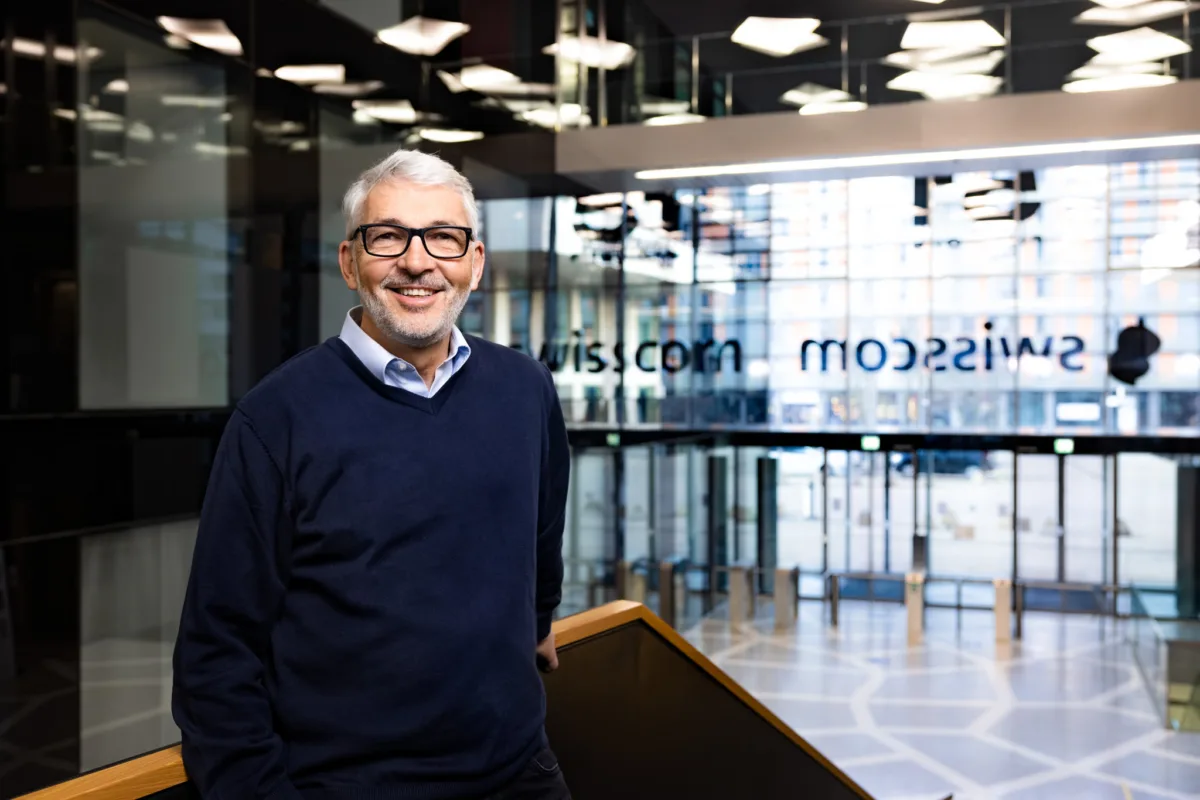 Employer Branding Fotografie ISS Schweiz, Mitarbeiter Portrait Swisscom Offices, von Scanderbeg Sauer