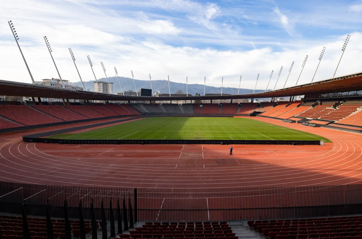 Employer Branding Fotografie ISS Schweiz, Letzigrund Zürich Stadion, von Scanderbeg Sauer