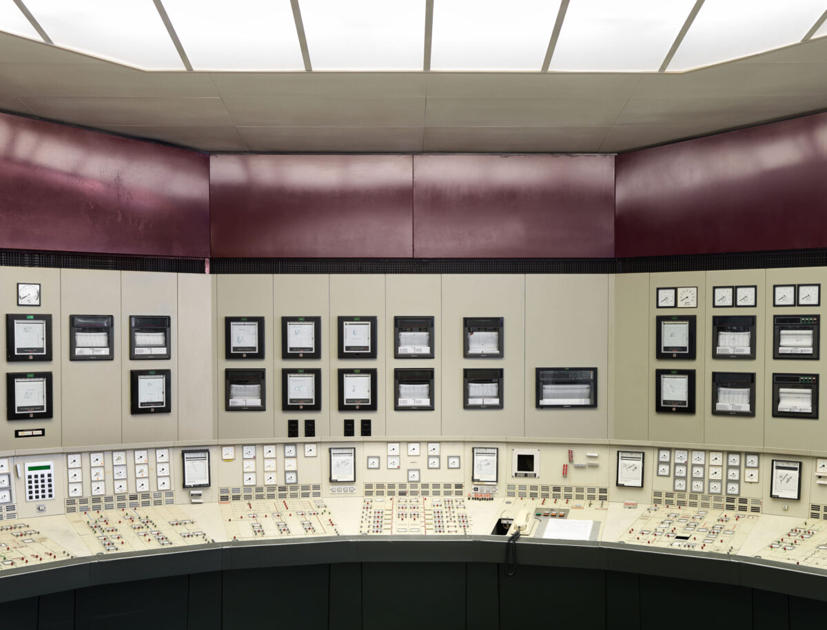 Abandoned control room of the Chavalon thermal power station, photographed by Scanderbeg Sauer