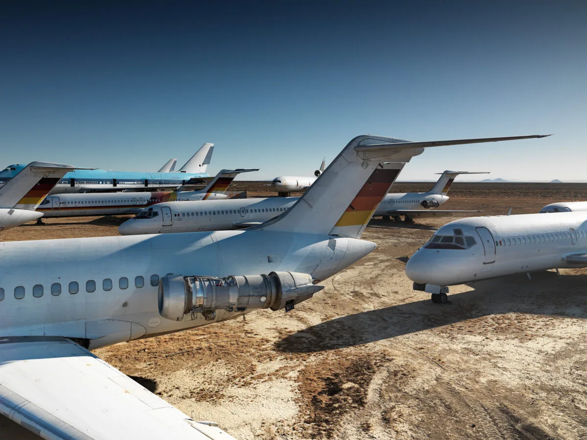 Decommissioned aircraft, Mojave Desert, fine art photography Scanderbeg Sauer – DECOMMISSIONED MTY-MEX